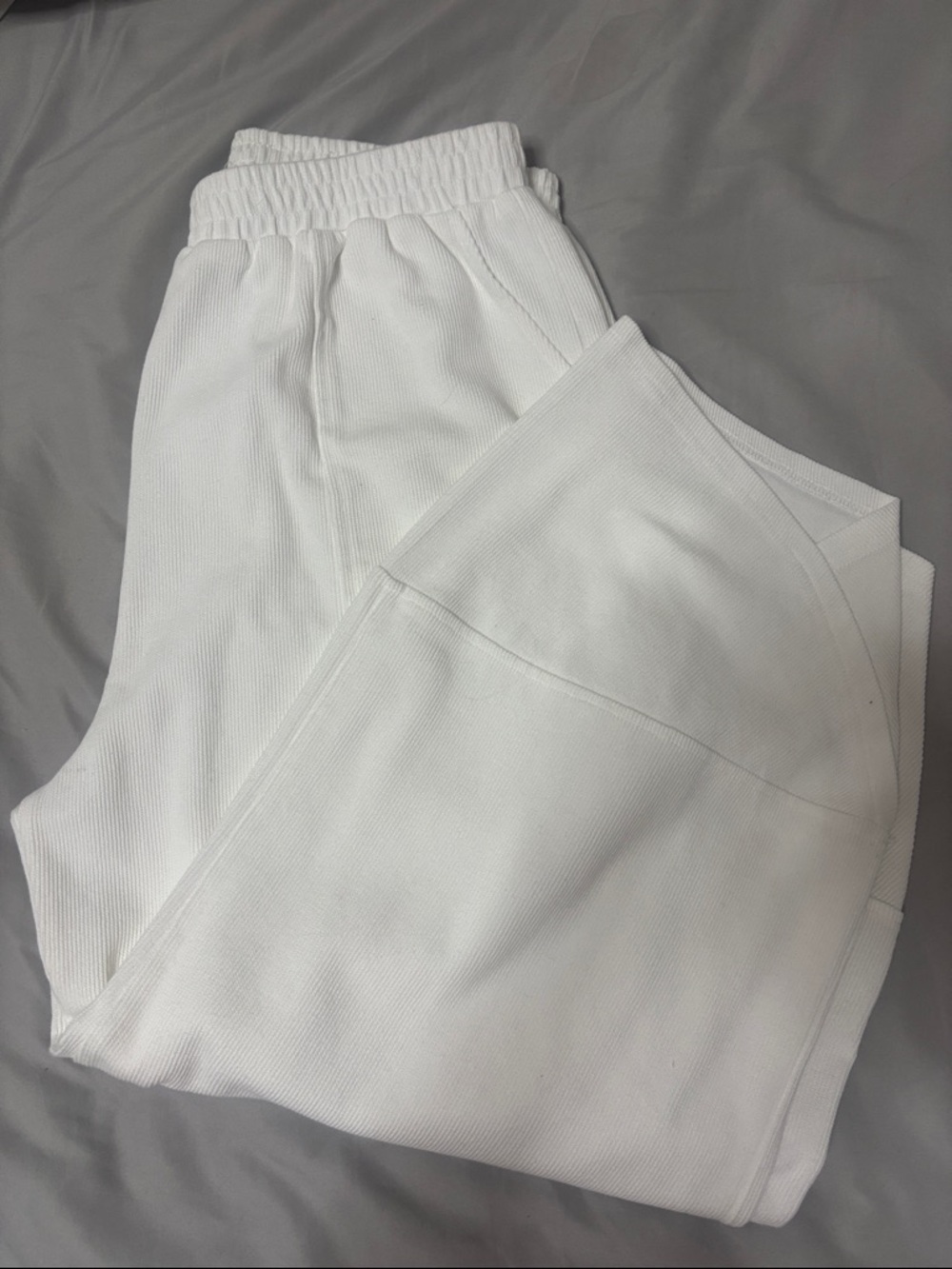Amazon Women’s White Ribbed Lounge Pants